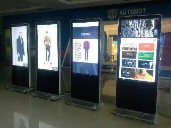 商場(chǎng)多媒體觸控廣告一體機(jī)選購指南 如何選擇優(yōu)質(zhì)供應(yīng)商與產(chǎn)品